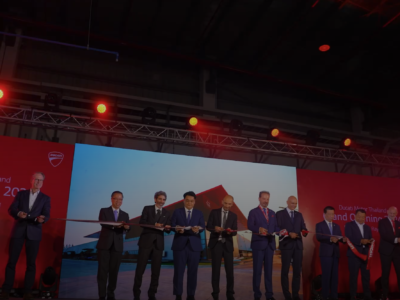 1-ducati-ribbon-cut