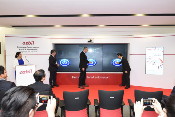 Showroom Launch 103