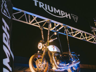 Triumph Hanging Bike